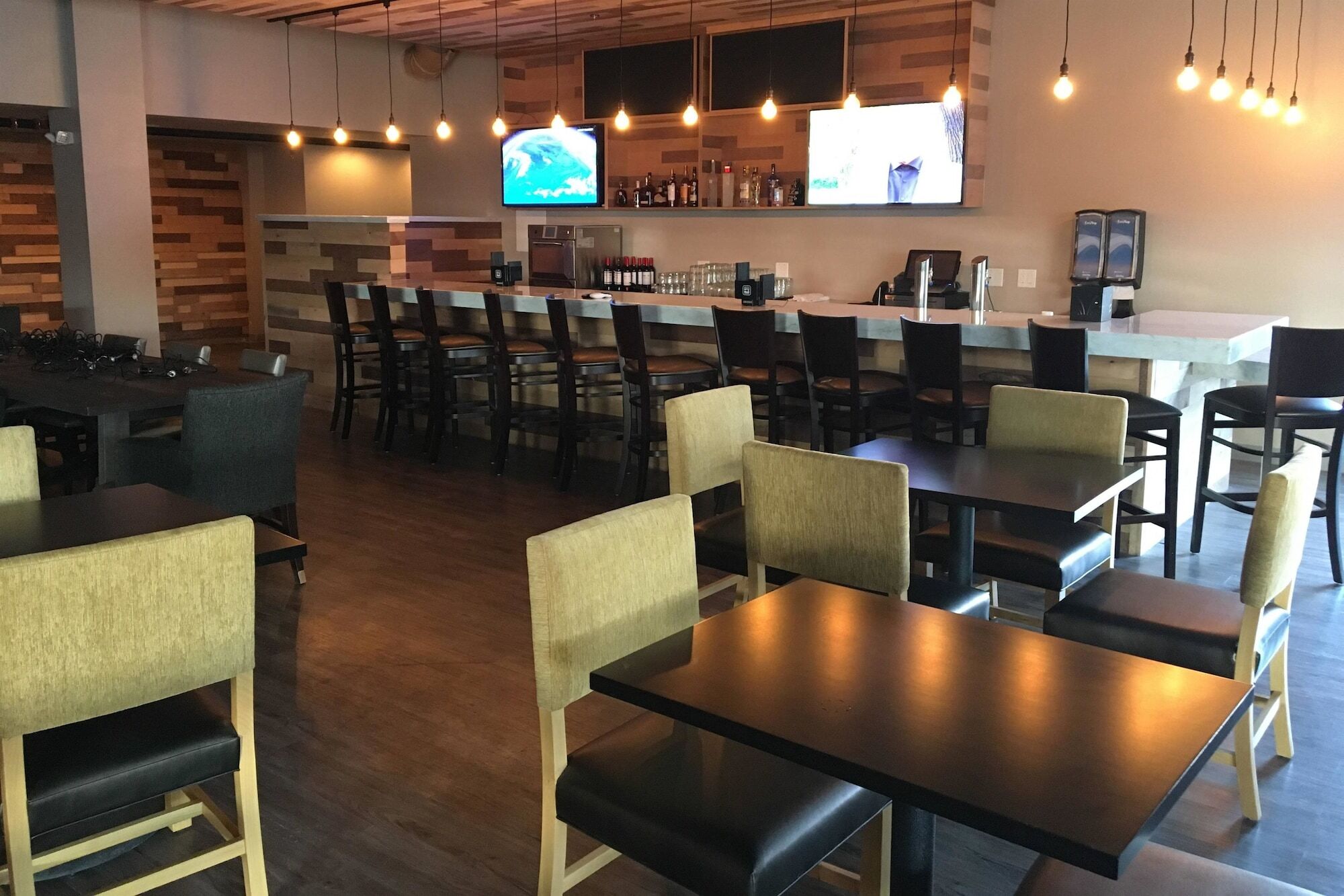 Tryp By Wyndham College Station Hotel Ngoại thất bức ảnh